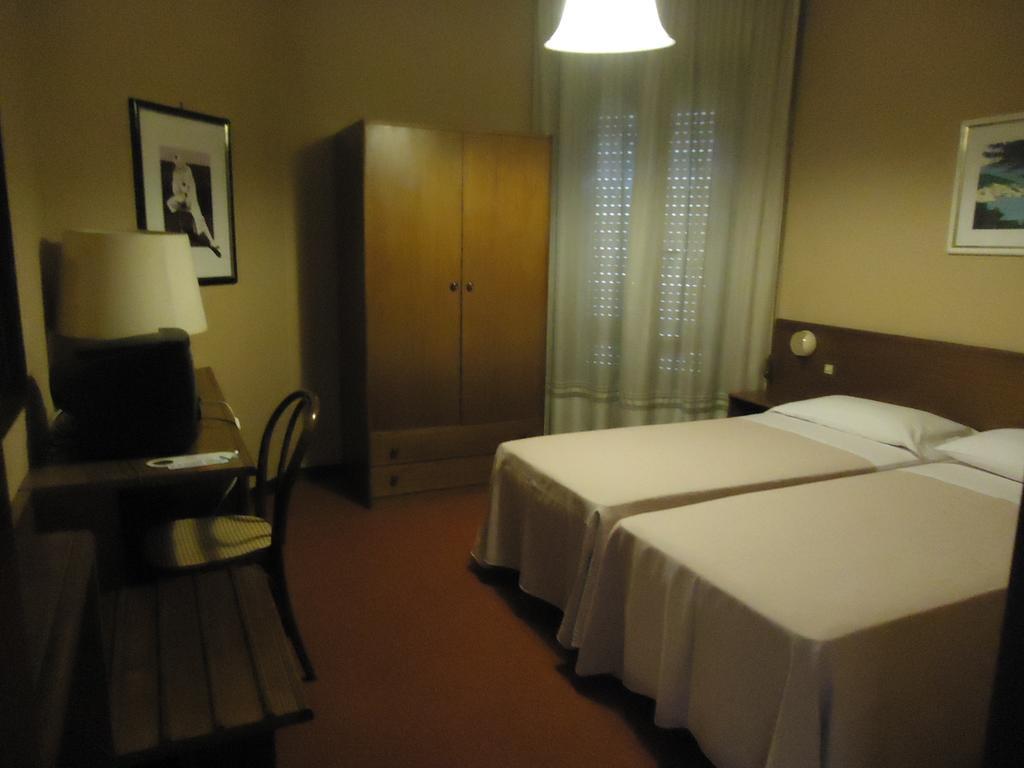 Hotel De La Ville Central Latina Dış mekan fotoğraf